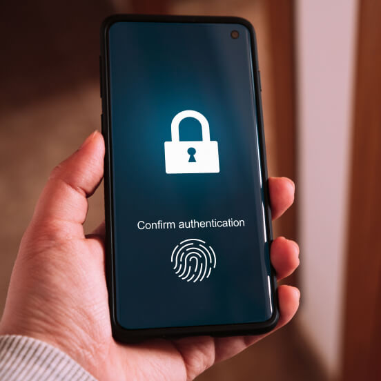 傳統密碼 VS 生物辨識